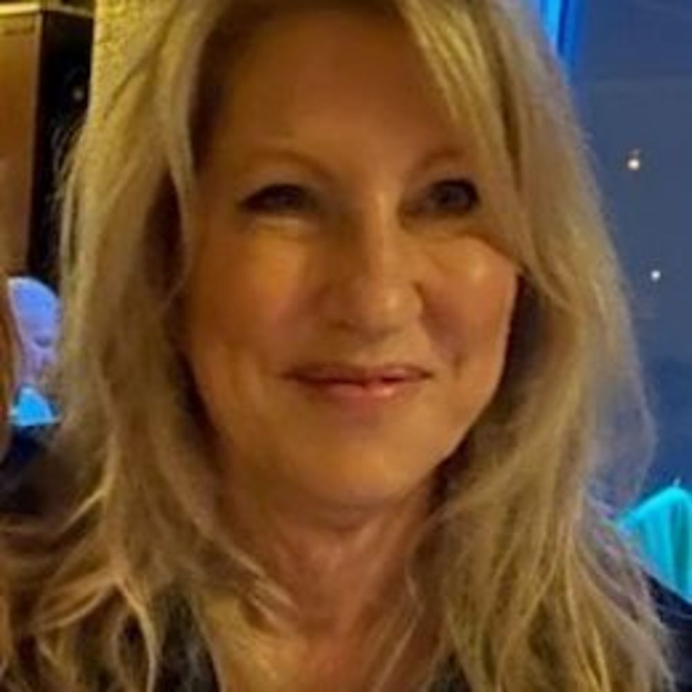 Meet your Posher, Renee